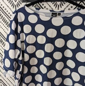 Uniqlo polka dot tee